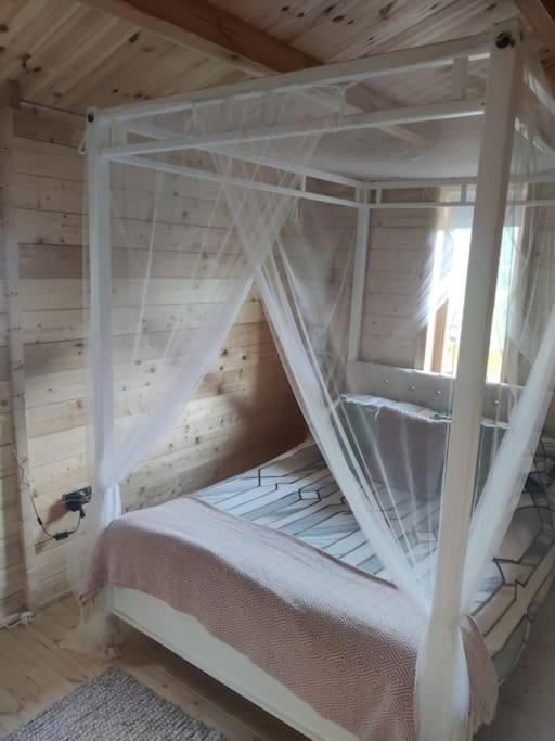 Luxury Log With Wood Fired Hot Tub Chalet Moville