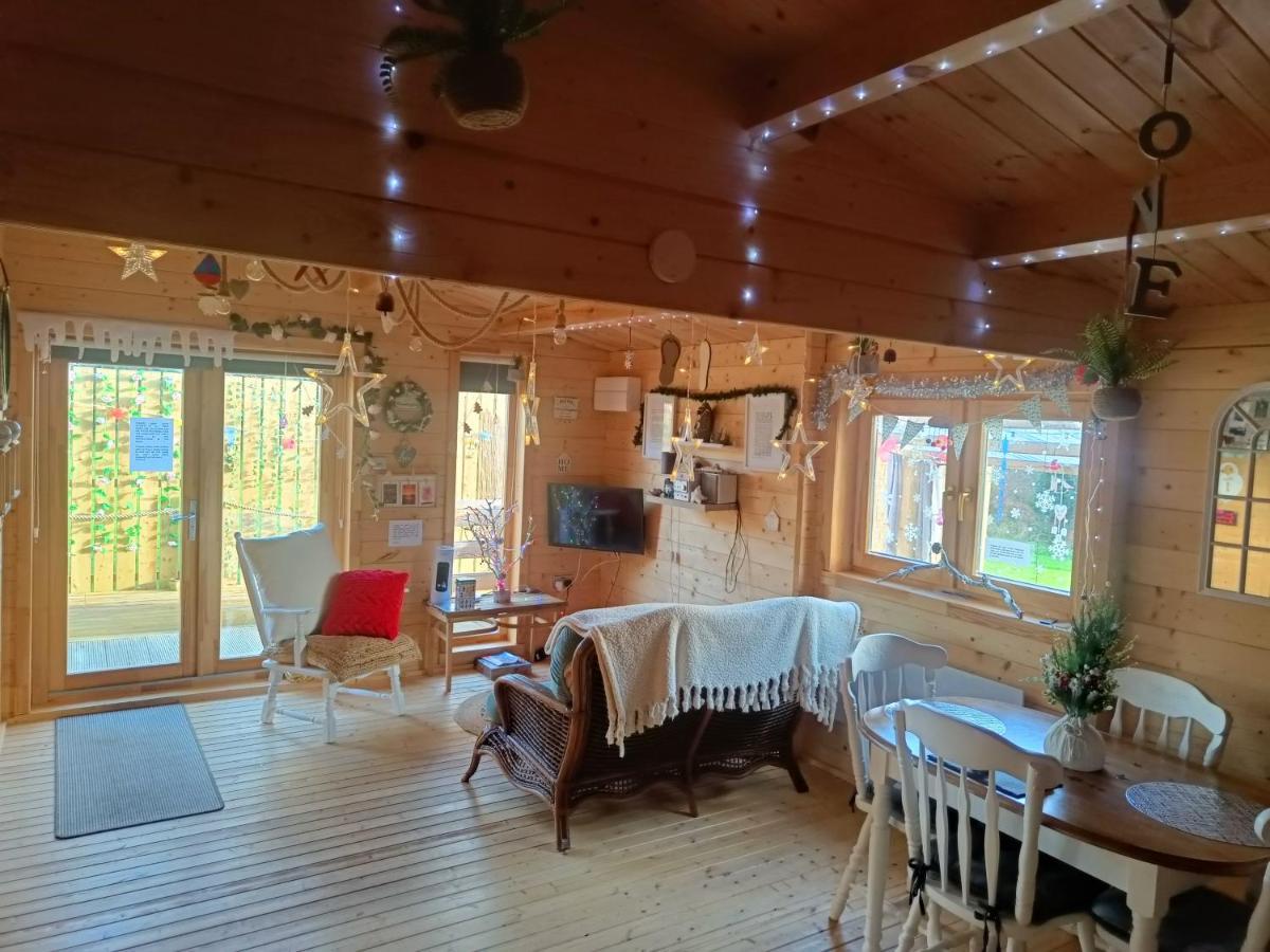 Luxury Log With Wood Fired Hot Tub Chalet Moville