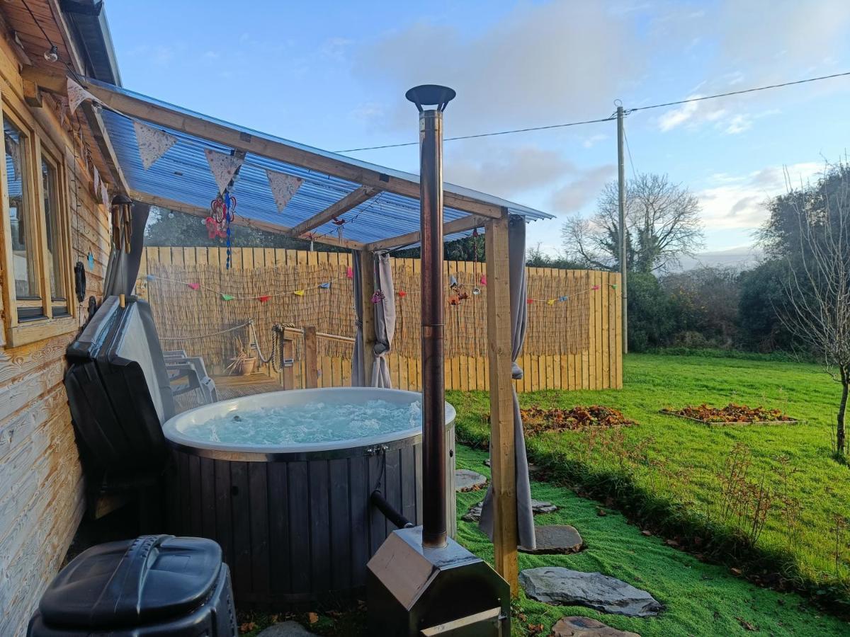 Chalet Luxury Log With Wood Fired Hot Tub *